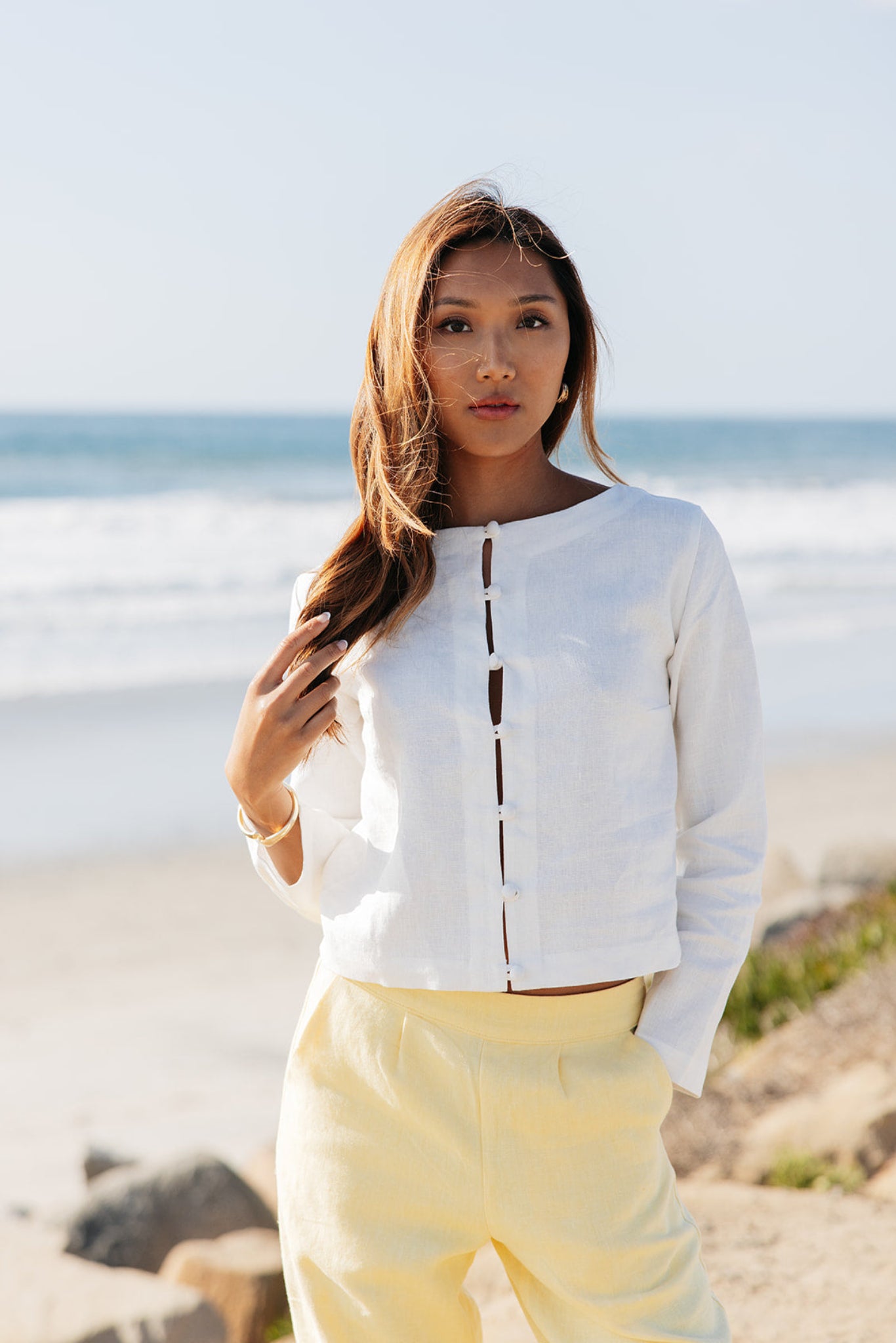 Bessette Linen Button Cardigan in white | linen | Relaxed fit, linen button closure, long sleeves